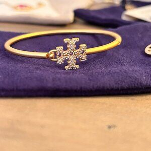 Tory Burch Eleanor Pave Hinged Cuff Bracelet in Rolled Brass/Crystal